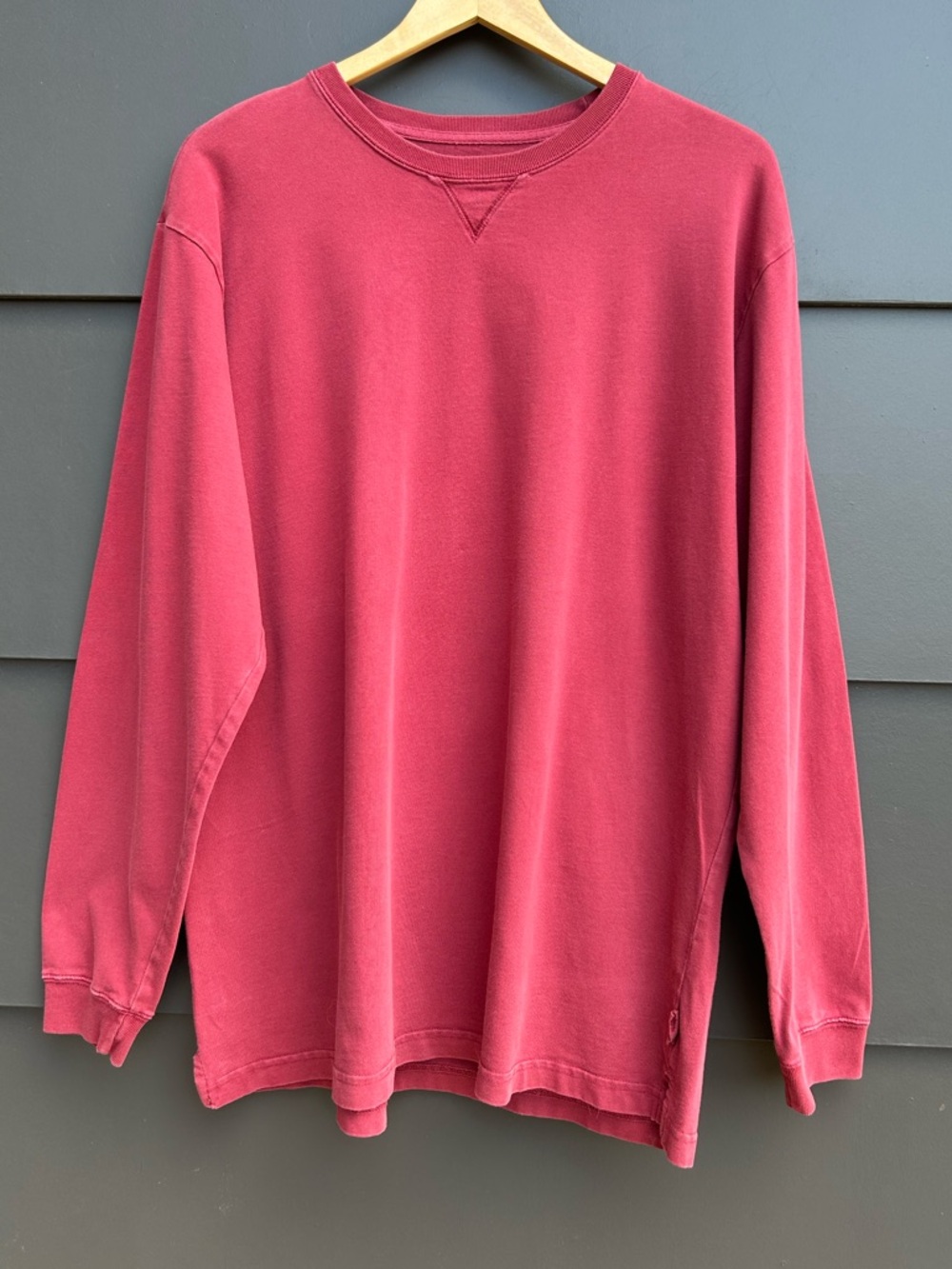 Woolrich Men’s Classic Crewneck long sleeve Tee in lfaded Burgundy - L - Picture 2 of 10